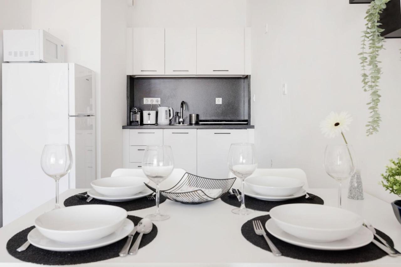 Modern Riverside With Free Parking Apartament